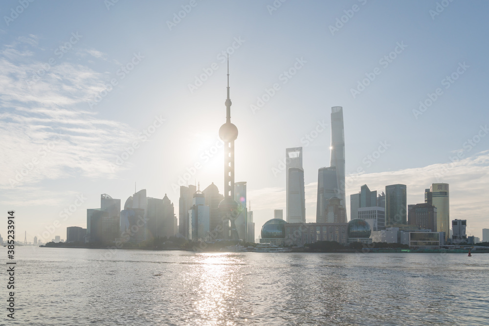 Obraz premium ShangHai city skyline at sunrise
