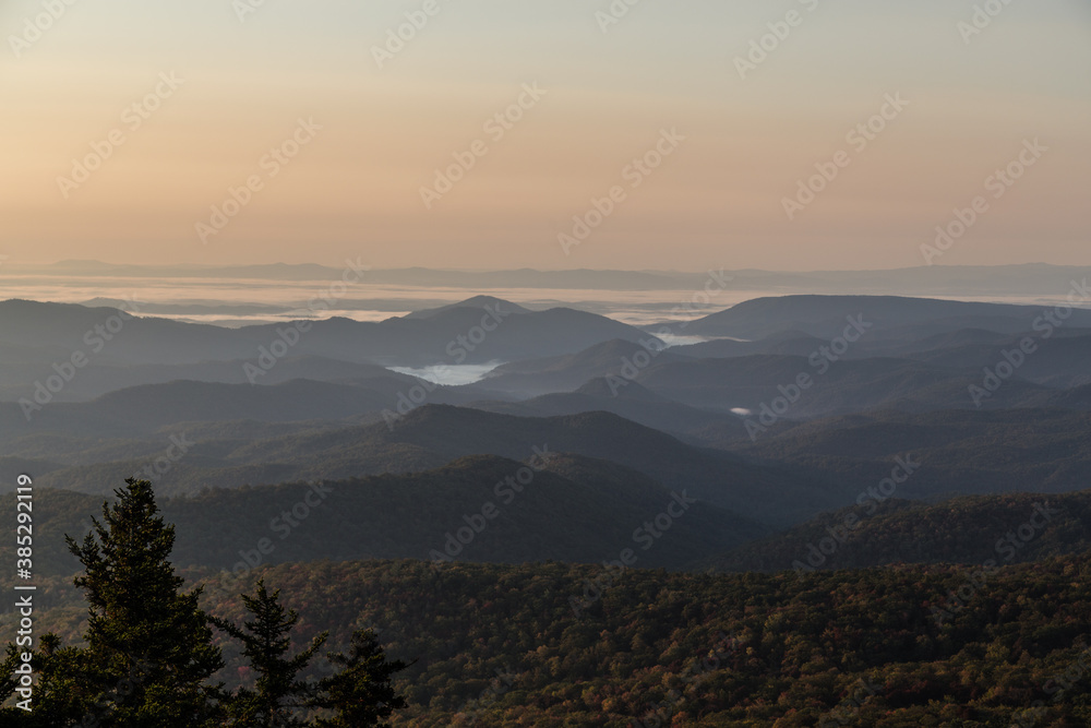 Fototapeta premium Amazing dusk view from Beacon Heights Overlook, Linville, NC 