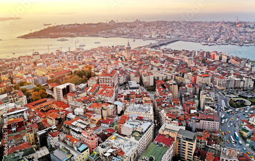 Fototapeta Naklejka Na Ścianę i Meble -  Aerial view of the new town Karaköy in Istanbul, Turkey