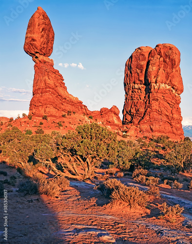 Balanced Rock, Utah photo