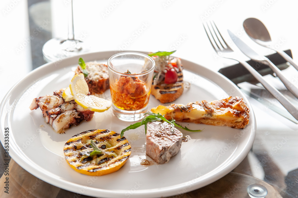 レストランの前菜料理 イタリアン レストランの前菜料理 イタリアン