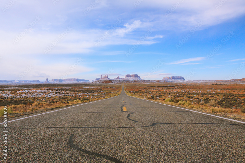 Winter in Monument Valley, Arizona, Utah
Winter in Monument Valley, Arizona, Utah