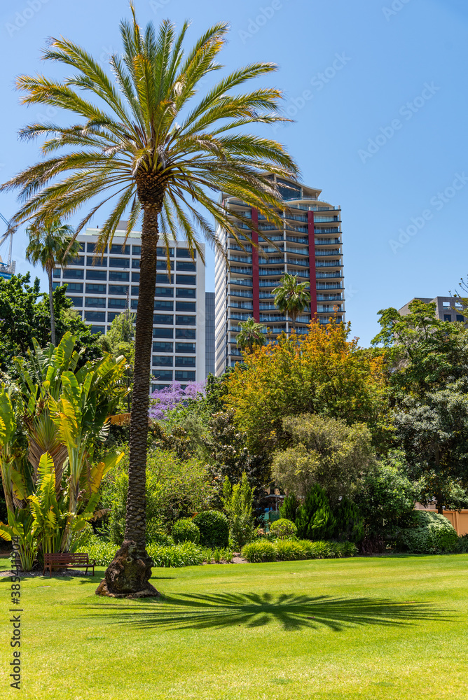 Perth City architectural buildings, gardens & highlights.