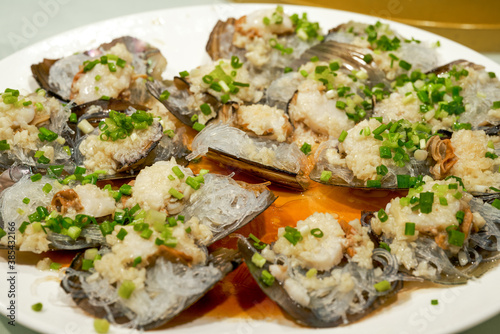 A delicious Cantonese dish, steamed scallops with black bean sauce vermicelli
