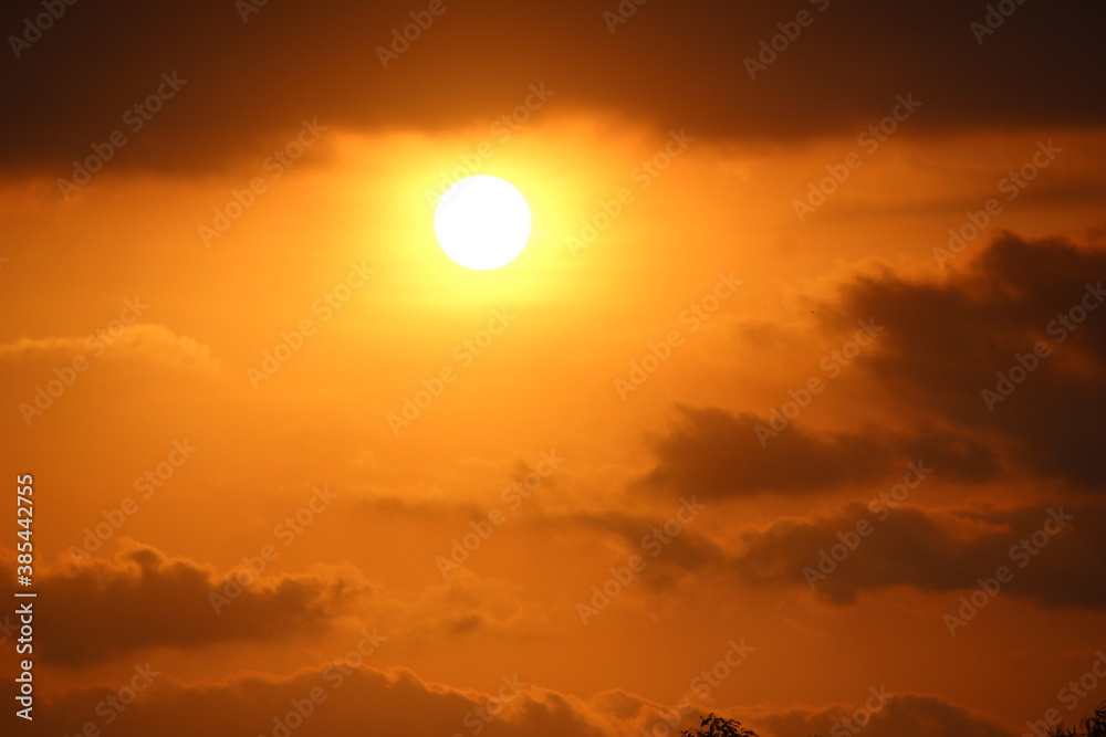 beautiful sunsets on the edge of the countryside beautiful sunsets on the edge of the countryside