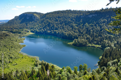 Lac de Bonlieu, jura, france