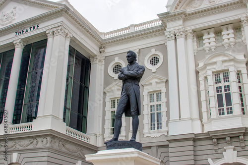 The Stamford Raffles statue in front of the Victoria Memorial Hall and Theatre, sculpted by Thomas Woolner, is a popular icon of Singapore. The statue survived World War II unscathed 