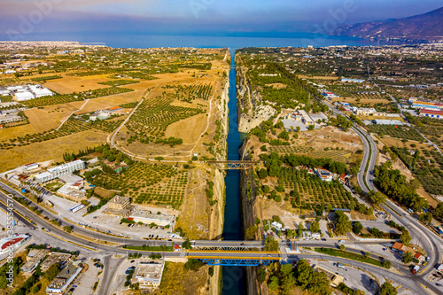 Korinth Kanal in Griechenland aus der Luft   Korinth Canal in Greece from above