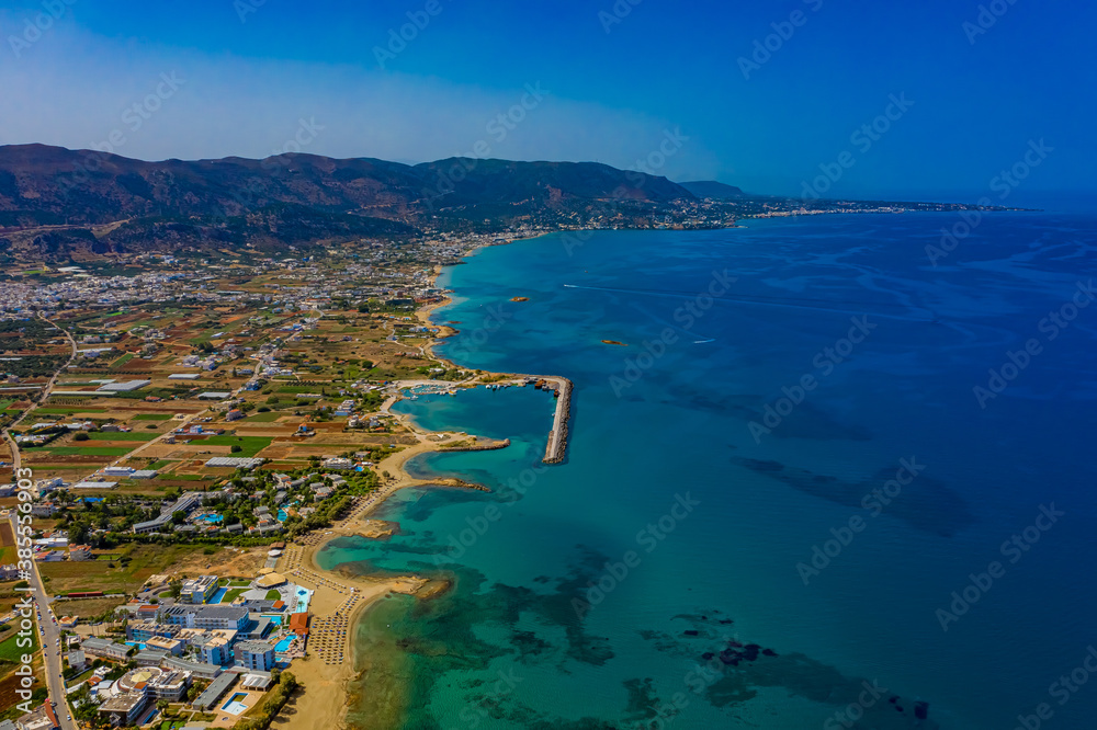 Kretas Küste aus der Luft mit Drohne DJI Mavic 2