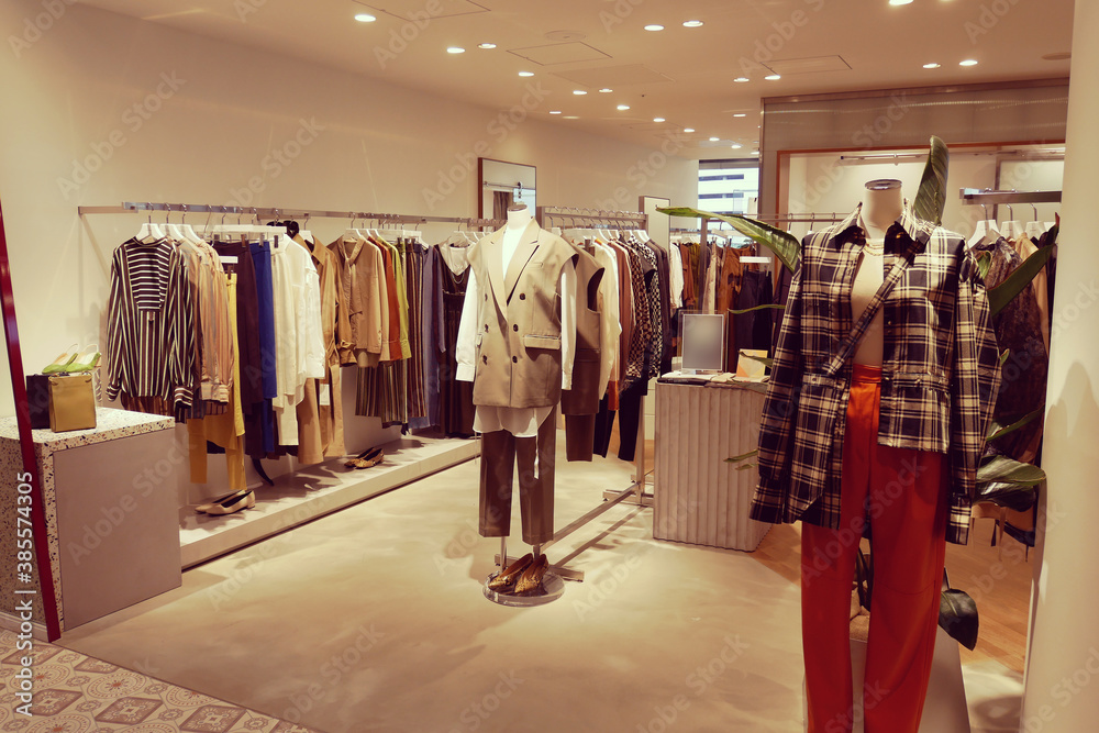 アパレル レディースファッション ショップ マネキン 秋冬 Stock Photo Adobe Stock