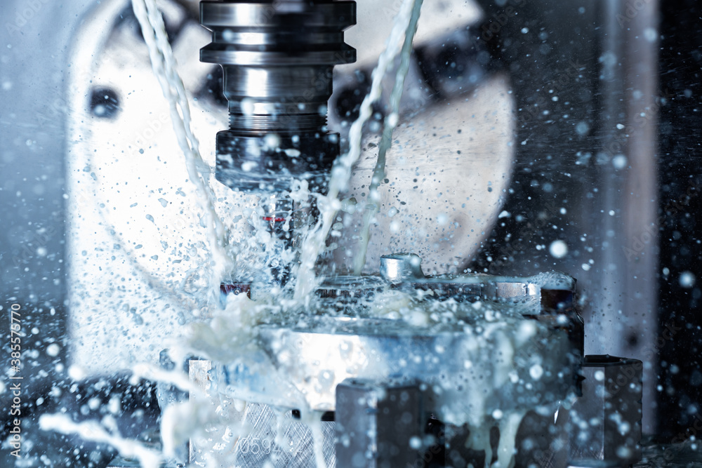 Ταπετσαρία a process of vertical cnc steel milling with external water coolant streams and
