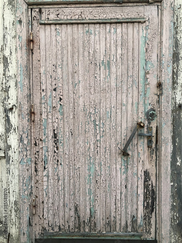 Wallpaper Mural old wooden door with lock Torontodigital.ca