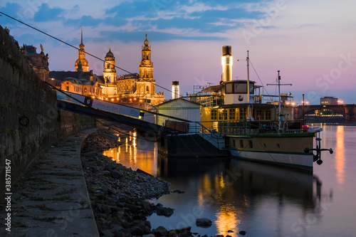 Dresden Sachsen Frauenkirche Elbe Sachsen Brühlsche Terrasse Sonnenuntergang