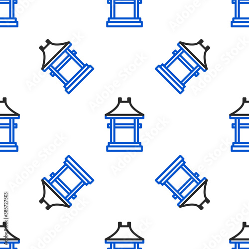 Line Japan Gate icon isolated seamless pattern on white background. Torii gate sign. Japanese traditional classic gate symbol. Colorful outline concept. Vector.