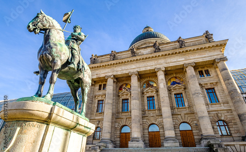 munich - bayrische staatskanzlei photo