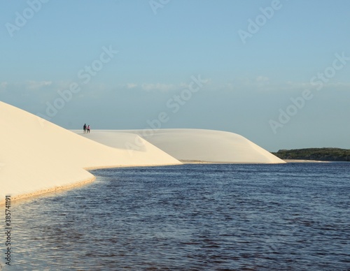 Dunas no Rio Alegre - Len    is Maranhenses