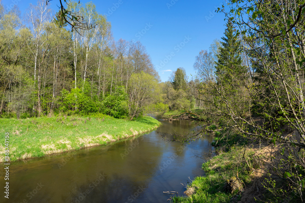 The winding banks of the Islach River The winding banks of the Islach River