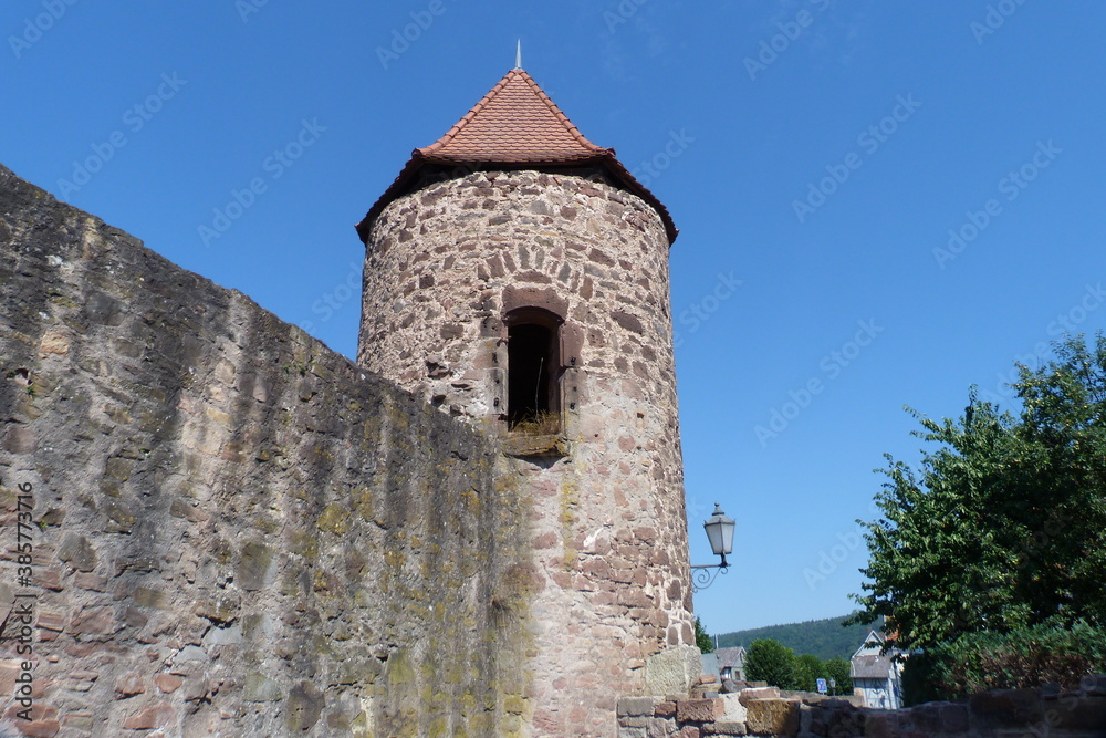 Stadtmauer mit Wehrturm in Rotenburg an der Fulda