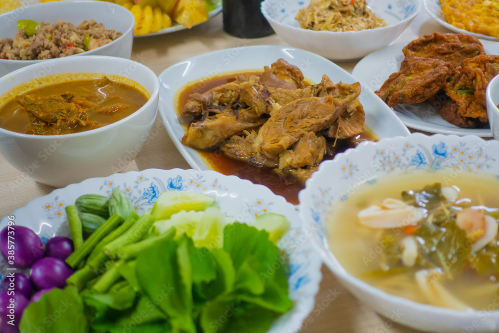 Many Thai food on the table, ready to eat