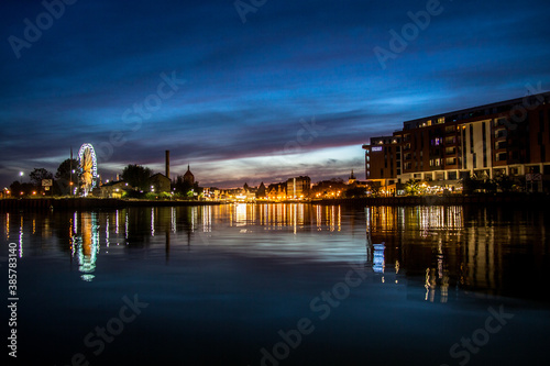 zdjęcie starego miasta w Gdańsku nocą © Mikoaj