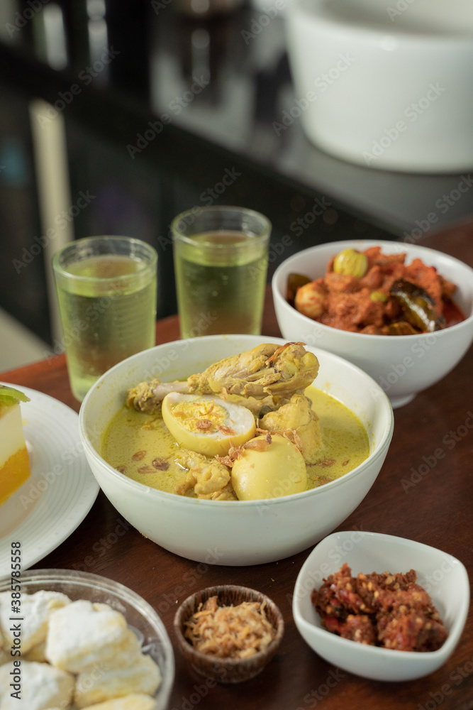 Great variety of Ramadan dishes. Chicken braised in coconut milk, cake, cookies with pineapple filling, and syrup drinks are served to celebrate Ramadan
