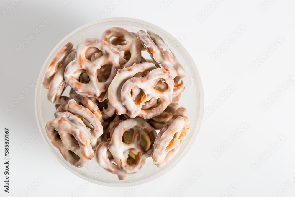 White Chocolate Pretzels in bowl White Chocolate Pretzels in bowl