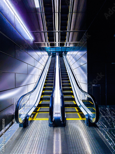 escalator