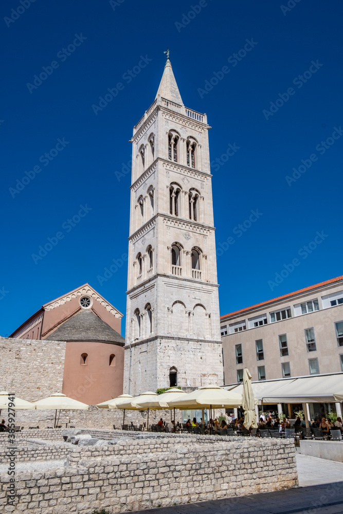 Fototapeta premium Historic center of the Croatian town of Zadar at the Mediterranean Sea, Europe.