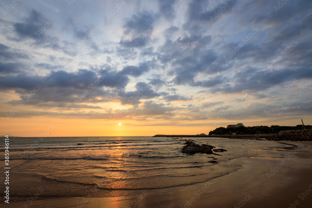 Fototapeta premium 夕日と海