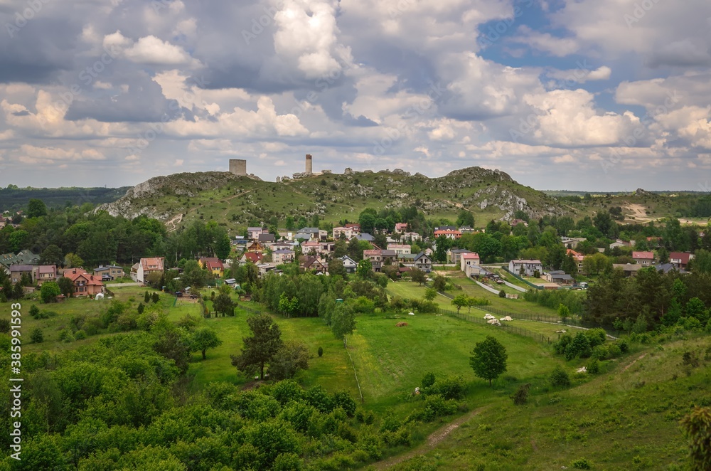 Green rural landscape. Ruins of Olsztyn Castle in Poland. Green rural landscape. Ruins of Olsztyn Castle in Poland.