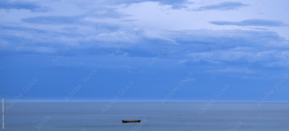 Obraz premium boat on the sea