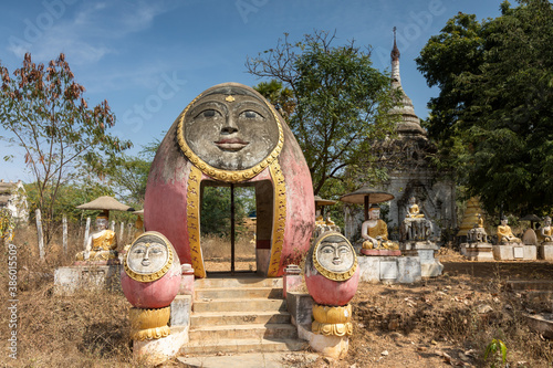 Statue of the Shin Bin Maha Laba Man temple