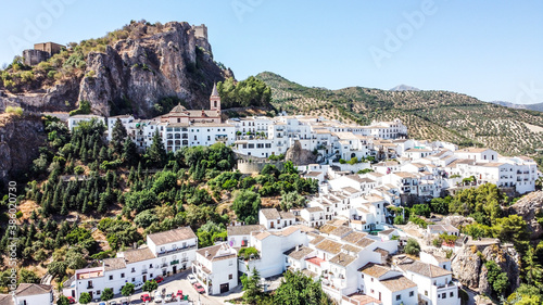 Zahara de la Sierra, Cádiz photo