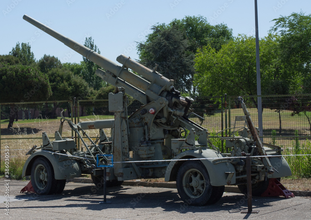 militaria armata przeciwlotnicza zabytkowa wojsko militaria armata przeciwlotnicza zabytkowa wojsko