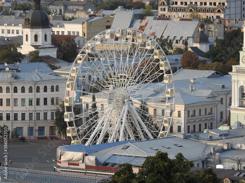 wheel in the city photo