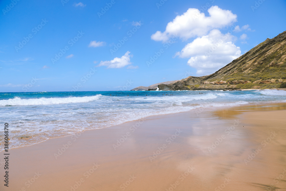 Sandy beach, East Honolulu Coast, Oahu, Hawaiii