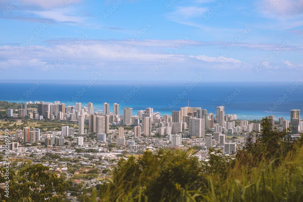 Tantalus lookout, City view of Honolulu, Oahu, Hawaiii