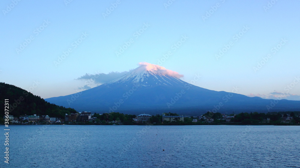 山中湖から眺める富士山 山中湖から眺める富士山