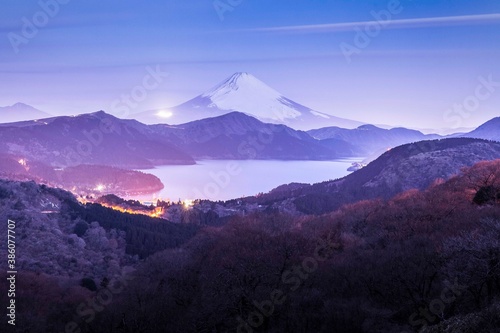 The atmosphere of Mount Fuji and Lake Ashi at sunrise in winter
