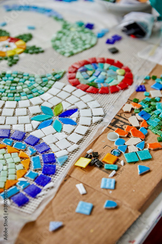 MOSAIK