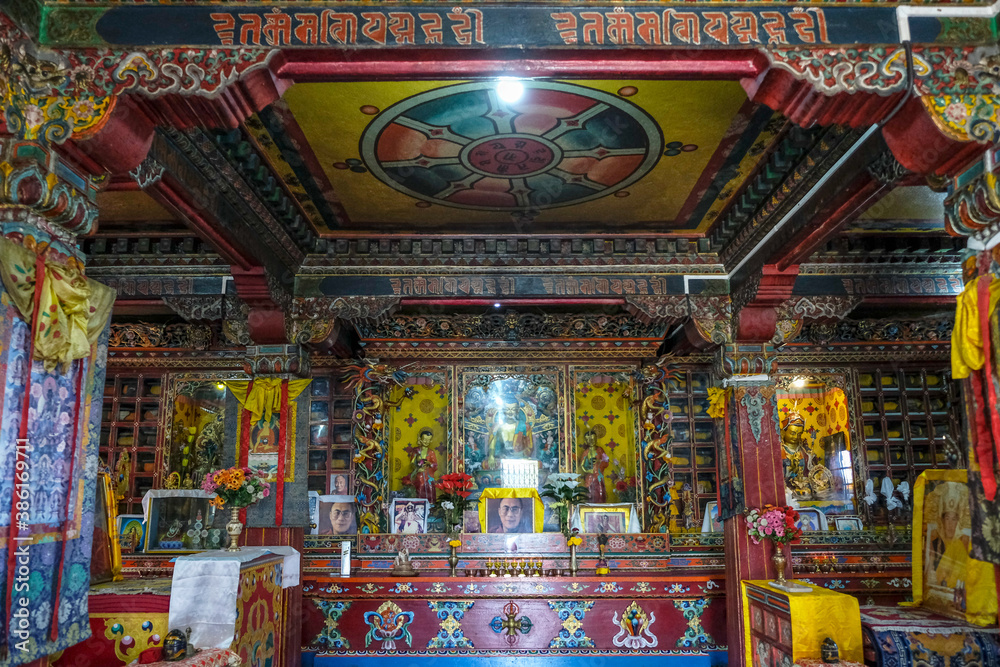 Obraz premium Darjeeling, India - October 2020: The Bhutia Busty Monastery in Darjeeling on October 14, 2020 in West Bengala, India.