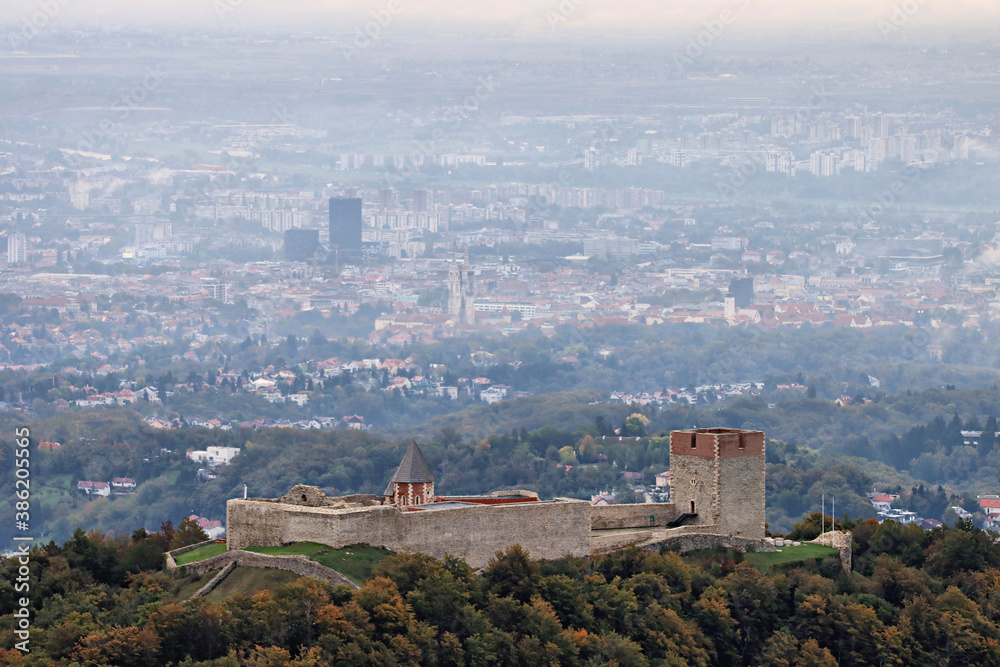 Obraz premium Medvedgrad