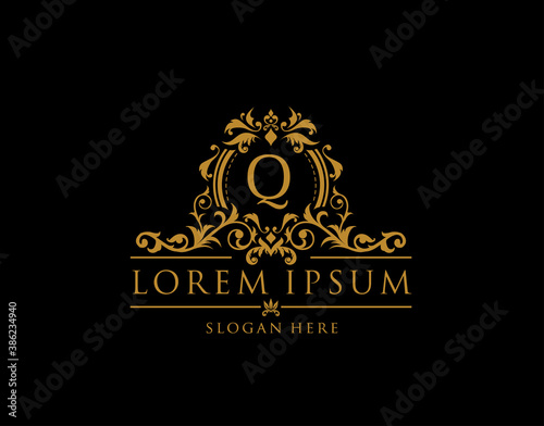 Royal Boutique Badge With Q Letter Logo.Classy Elegant Badge design for Boutique, Royalty, Letter Stamp,  Hotel, Heraldic, Jewelry, Wedding.