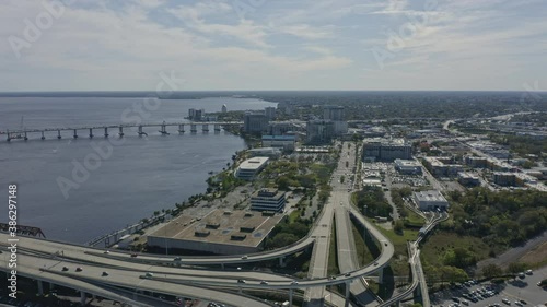 Wallpaper Mural Jacksonville Florida Aerial v12 pan right shot of St Johns River and highway in Brooklyn neighborhood - March 2020 Torontodigital.ca