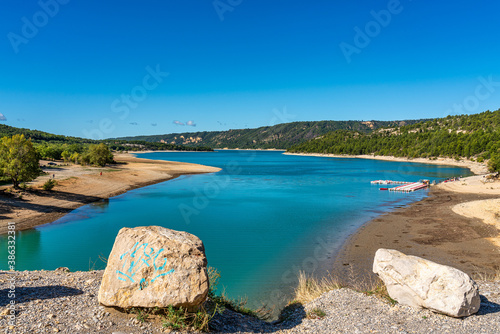 Fototapeta Naklejka Na Ścianę i Meble -  Lake Sainte-Croix, Verdon Gorge, Provence in France