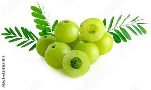 Obraz na płótnie Indian gooseberry isolated on white background w salonie