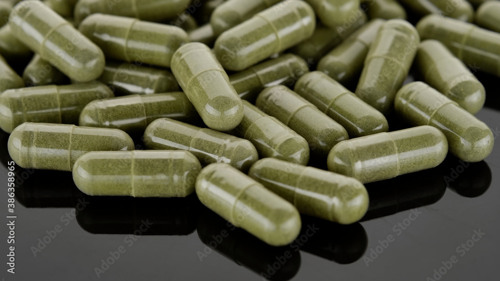 superfoods capsule moringa or spirulina superfoods capsule moringa or spirulina