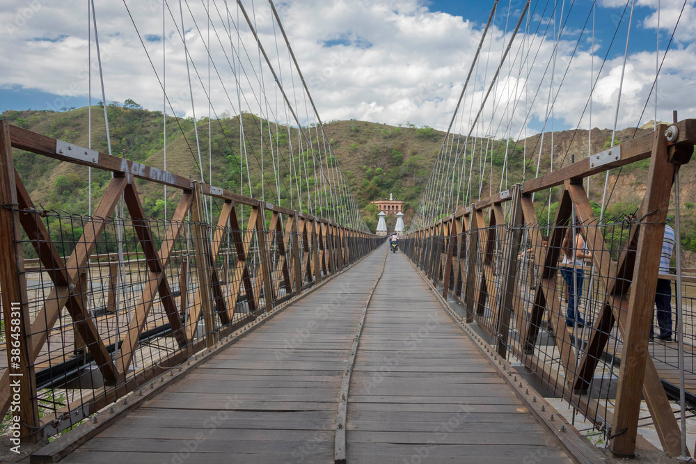 Obraz premium Santa Fe de Antioquia / Colombia - January 21, 2018. Puente de Occidente (Western Bridge) in Santa Fe de Antioquia, Colombia