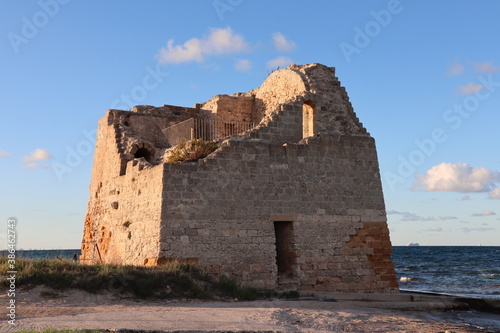 Torre saracena photo