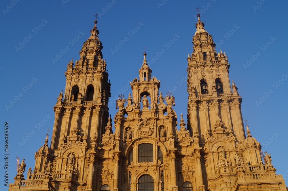 Paisagem da fachada da Catedral de Santiago de Compostela / Espanha
